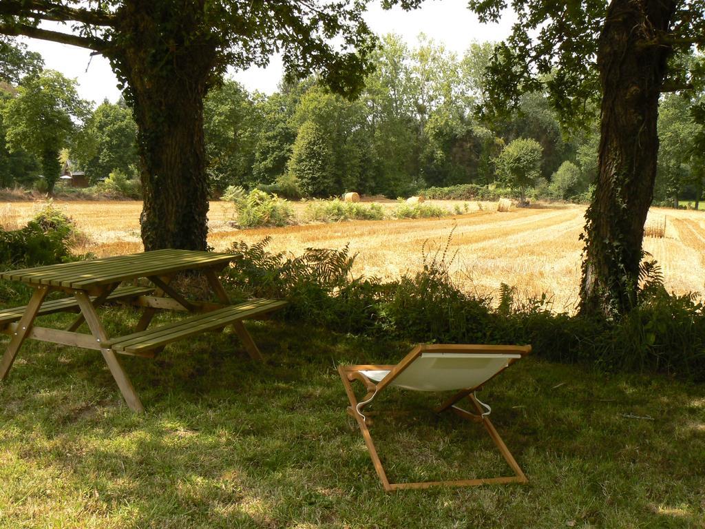 Chambres D'Hotes Du Vault Picot La Chapelle-aux-Filzméens Eksteriør bilde